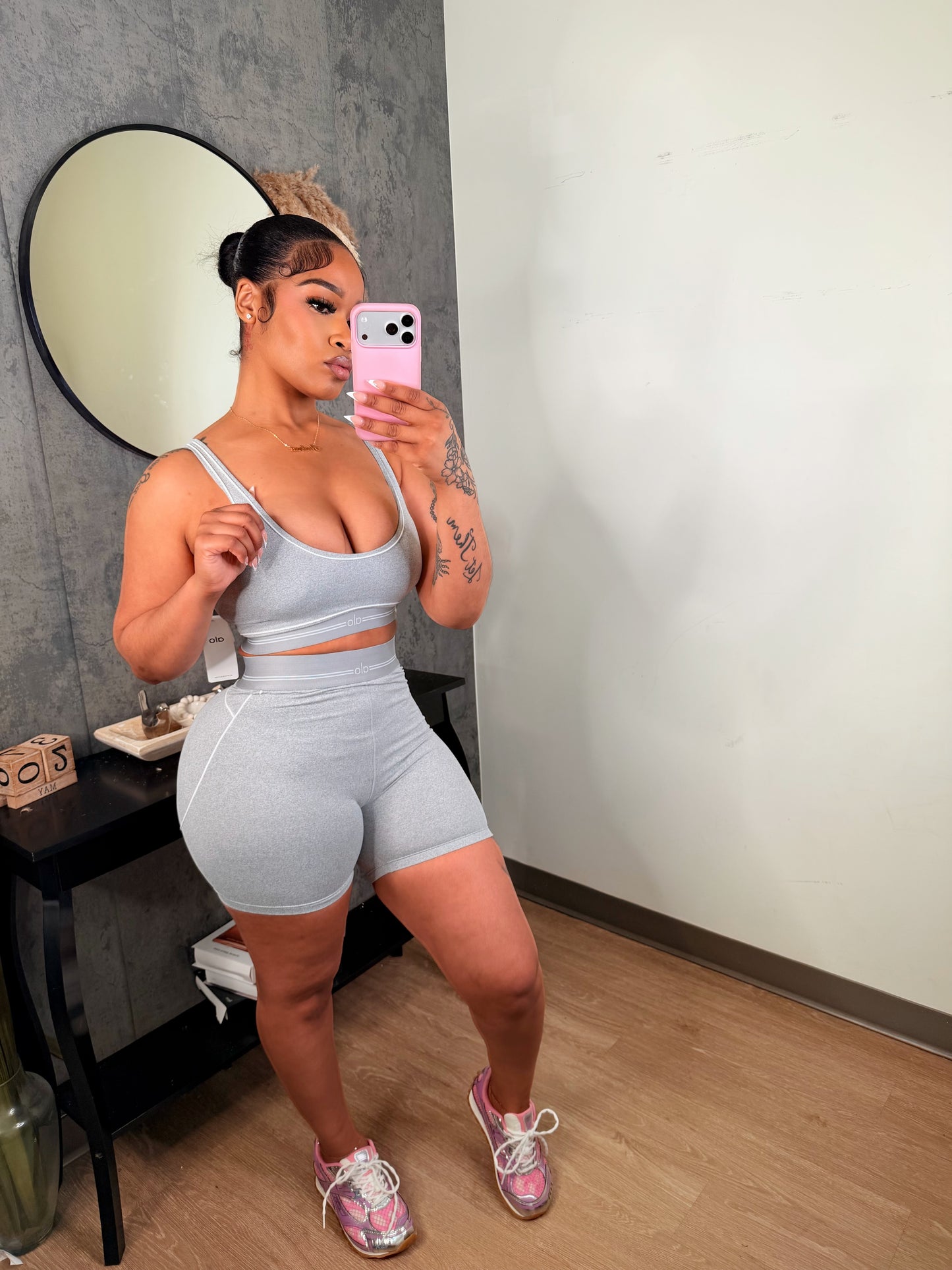 alooo short set